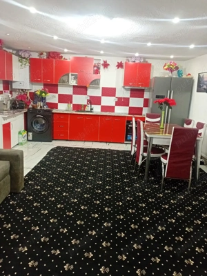 Casă de vânzare  - imagine 2