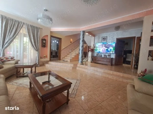 Vila individuala P+1+M cu curte spatioasa si piscina, zona foarte buna  - imagine 4