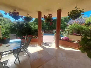 Vila individuala P+1+M cu curte spatioasa si piscina, zona foarte buna  - imagine 6