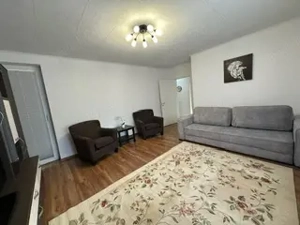 Inchiriez apartament 2 camere complet decomandat - imagine 2