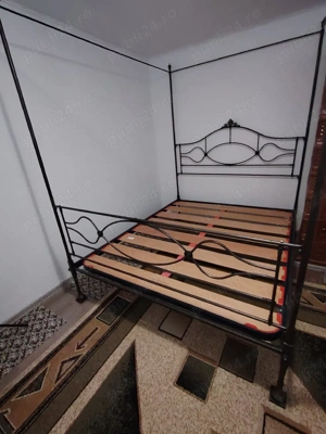 Vând pat din fier forjat 