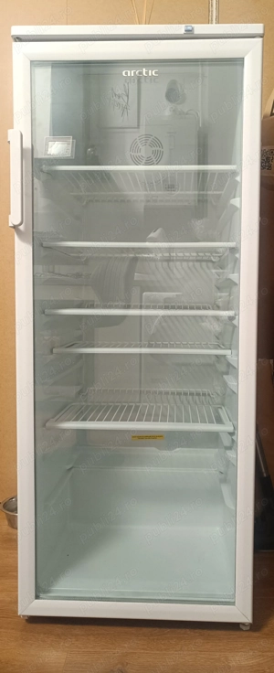 Vând vitrină frigorifică 