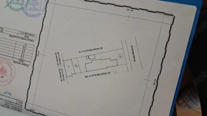 vand teren cu casa batraneasca