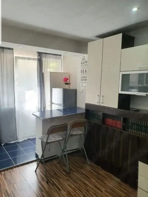 Garsoniera de vanzare - Titan - sector 3