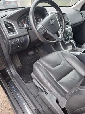  Volvo XC 60 - imagine 10