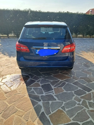 Vand mercedes b180 perfect din toate punctele de vedere  - imagine 2