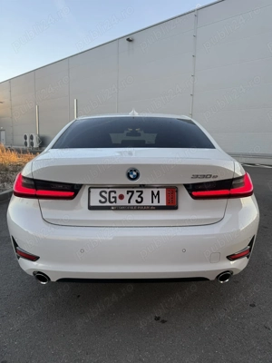 BMW 330e 2021 Plug in Hybrid Sport Line - imagine 5