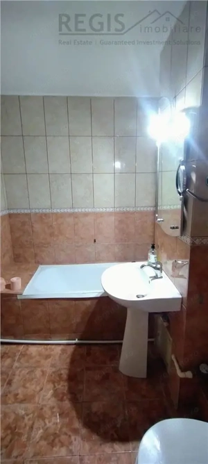 Apartament decomandat 3 camere zona Unirii ACR - imagine 2