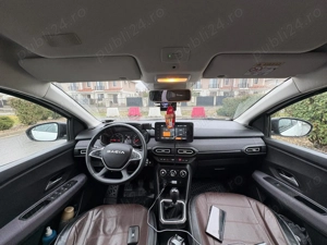 Dacia Logan XX - editie aniversara 2025 cu functii suplimentare - imagine 5