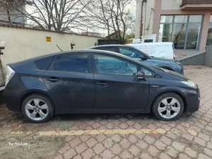 Toyota Prius 3 - imagine 2