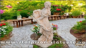 Statuetă domnița cu ulcea, galben patinat, model S16. - imagine 2