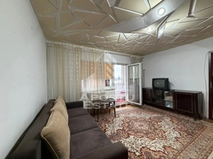 Apartament cu 2 camere, semidecomandat,centrala proprie,zona Girocului - imagine 2