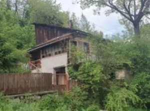 Casa si teren Petrosani, jud. Hunedoara - termen 23.10