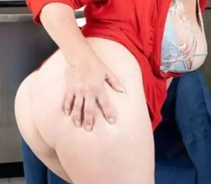 bună sunt o doamnă matură de 58 de ani 