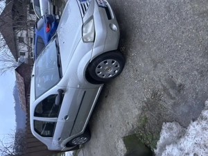 Vând Dacia Logan .Unic proprietar în România  .