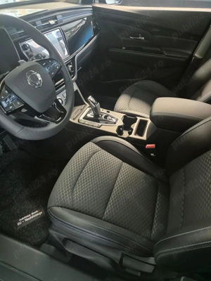 SsangYong Korando E-motion-Platinum  - imagine 4