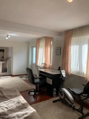 Vand casa situata central , str.L.Rebreanu , langa parcul din strand - imagine 12