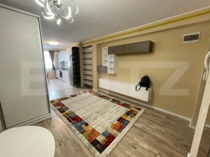 Apartament cu 2 camere, mobilat, parcare, zona Vivo
