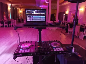 DJ caut MC   animator pentru relansare evenimente