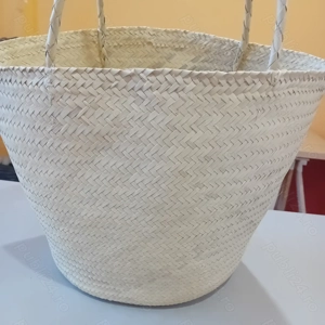 Genti de dimensiuni si modele diferite