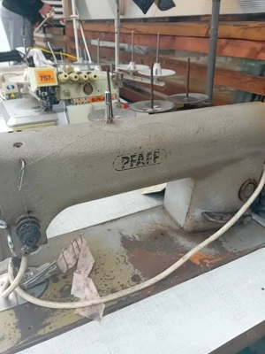 Masina de cusut liniara