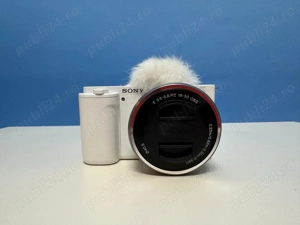 Vand Camera foto SONY ZV-E10 mirrorless vlogging cu obiectiv 16-50 mm