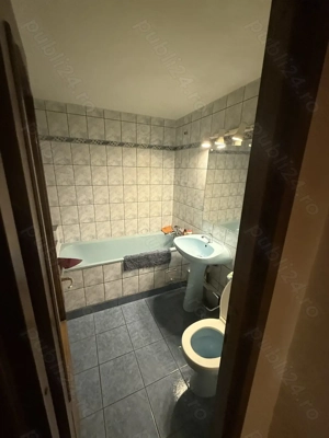 De inchiriat 2 camere decomandat Mobilat Utilat Metrou Aparatorii Patriei - imagine 8