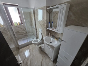 Gradina proprie. Mobilat si utilat complet. Doua bai. Aproape de Eso - imagine 12