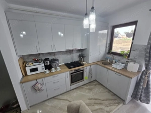 Gradina proprie. Mobilat si utilat complet. Doua bai. Aproape de Eso - imagine 5