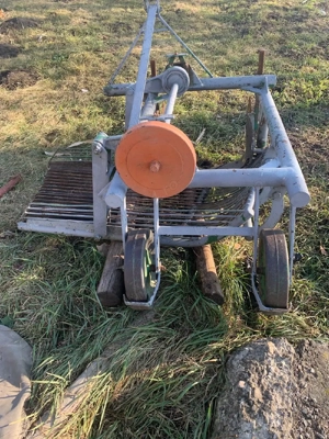 Utilaj masina  de scos cartofi 