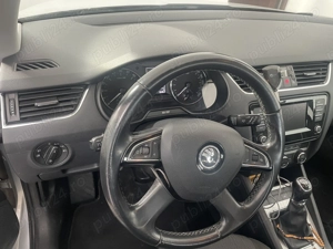 Vănd autoturism Skoda Octavia  - imagine 4