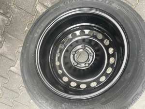 Cauciuc de vară Goodyear cu jantă de tablă  - imagine 3