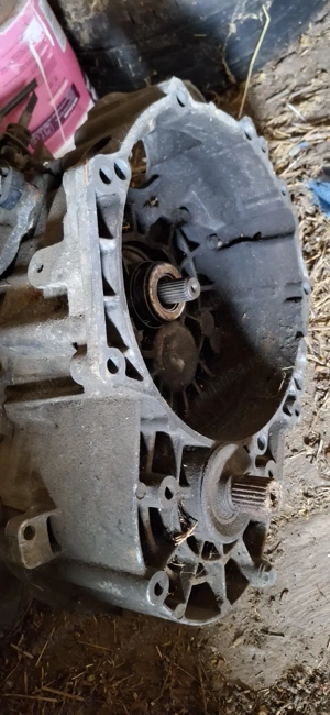 cutie viteză  manuala,6+1touran 20tdi 6 trepte - imagine 2