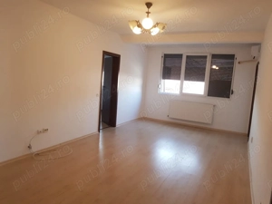 Apartament 3 camere și loc de parcare suprateran Popesti-Leordeni