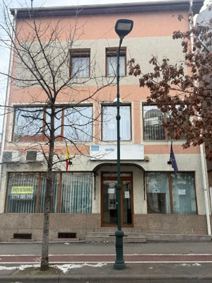 Spatiu comercial birouri ultracentral   270 mp   Vizibilitate maximă