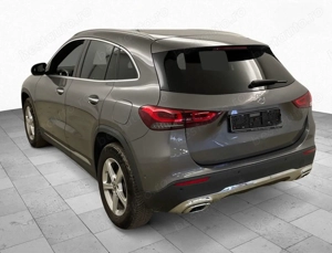 Mercedes-Benz GLA 200 D 8G-DCT - imagine 3