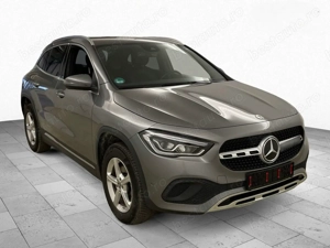 Mercedes-Benz GLA 200 D 8G-DCT - imagine 2
