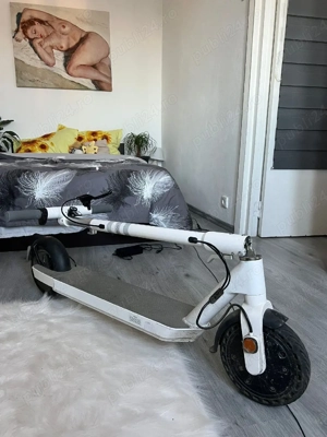 Trotineta electrica OKAI NEON LITE ES10 White , Viteza maxima 25km h,