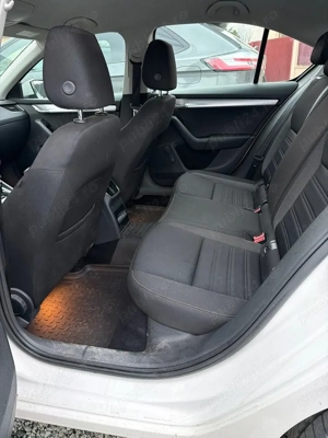 Skoda Octavia  - imagine 7