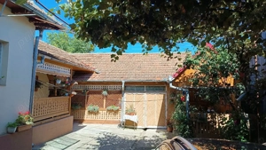 Vand casa si teren in Comanesti - imagine 3