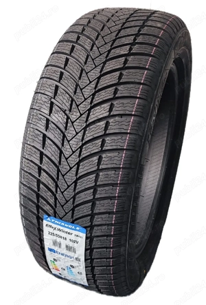 Anvelope iarna noi 225/55 R18 102V Triangle EffexWinter TW241