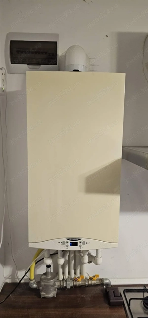 Centrală termică în condensare ariston hs premium 24 kw + chit evacuare gaze arse + termostat 