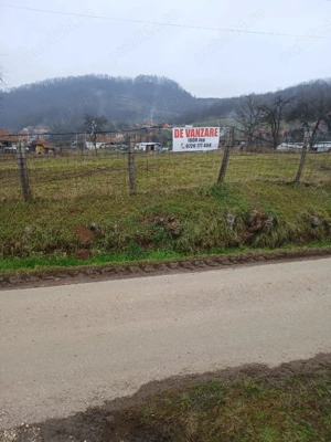 Vând teren intravilan 1800 mp - imagine 2