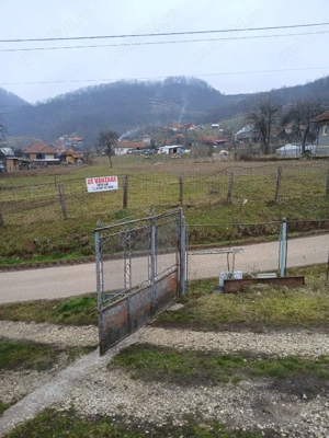 Vând teren intravilan 1800 mp - imagine 3