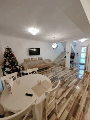 Vând casa înșiruită în Moșnița Nouă  - imagine 8