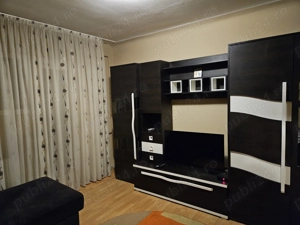 Închiriez garsoniera transformata in 2 camere , zona Sărari, lângă Liceul Henri Coandă! - imagine 7