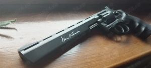 Revolver Dan Weasson 