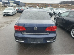 Vw Passat Limousina 2012 - imagine 4