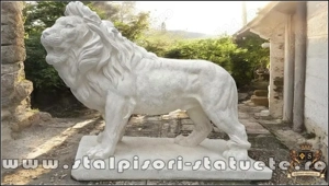 Statuetă leu mare în picioare, alb marmorat, model S33. - imagine 2