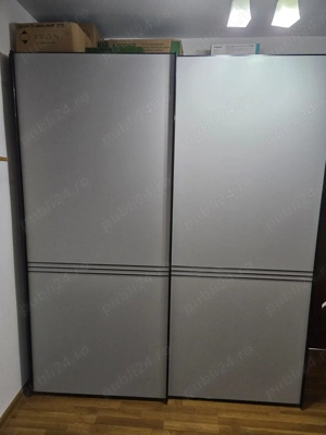 Vand urgent!!! Dresing stare impecabila. 